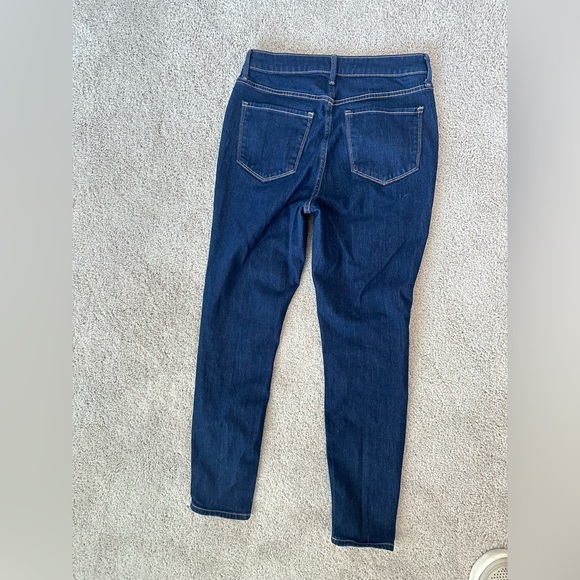 Old Navy High-Waisted Wow Super-Skinny Jeans - Picture 4 of 5